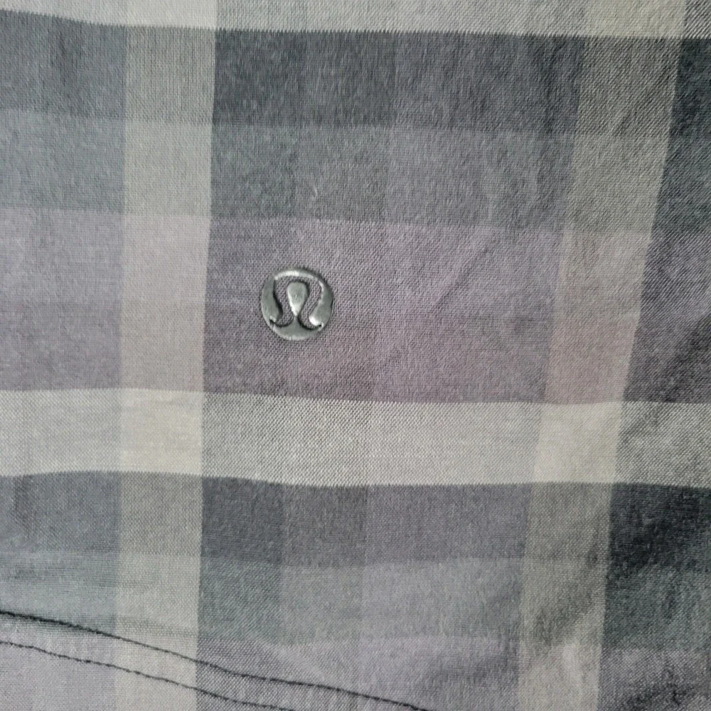 Lululemon Commission Shorts Mens 34 Gray Plaid Checkered Stretch Golf Casual